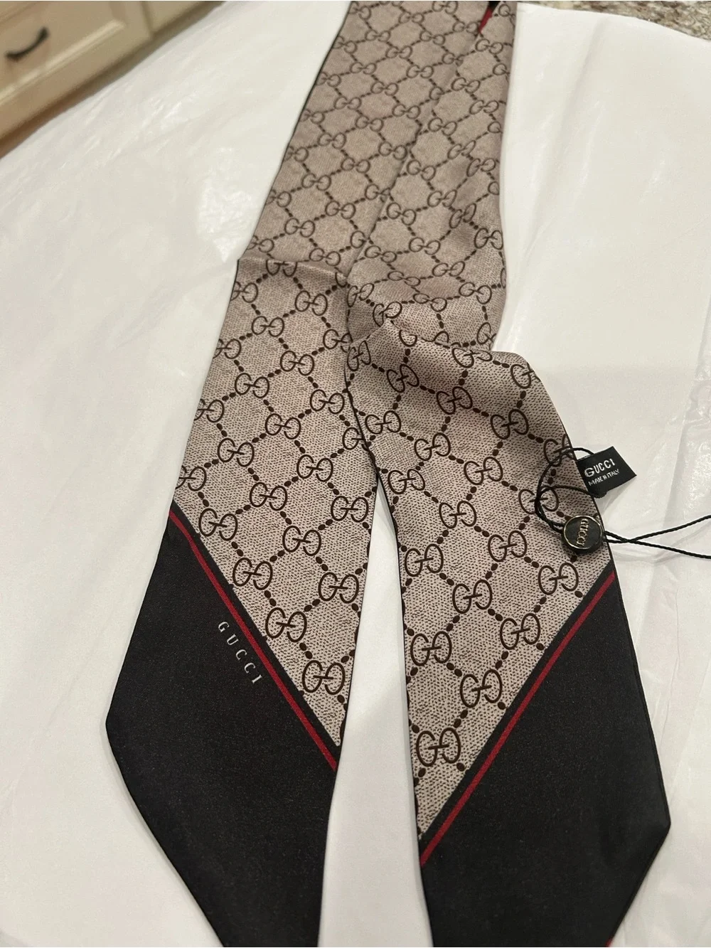 Gucci Silk Skinny Scarf in Black and Red with GG Monogram